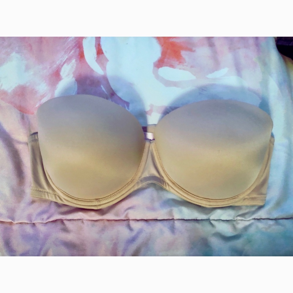 Victoria’s Secret Strapless Push Up Bra